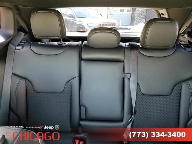 Photo of 2025 Bright White Clearcoat Jeep Compass