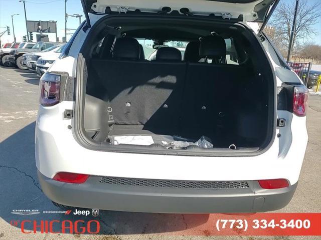 Photo of 2025 Bright White Clearcoat Jeep Compass