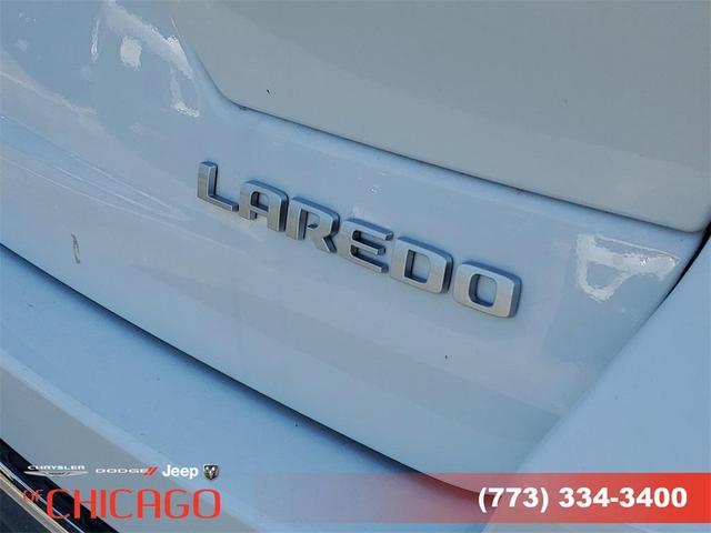 Photo of 2025 Bright White Clearcoat Jeep Grand Cherokee