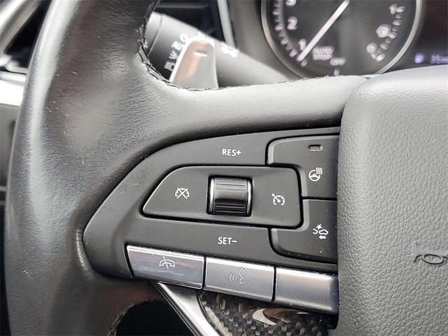 Photo of 2020 Stellar Black Metallic Cadillac XT6