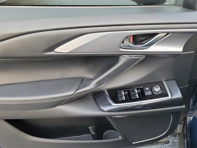 Photo of 2022 Deep Crystal Blue Mica Mazda CX-9