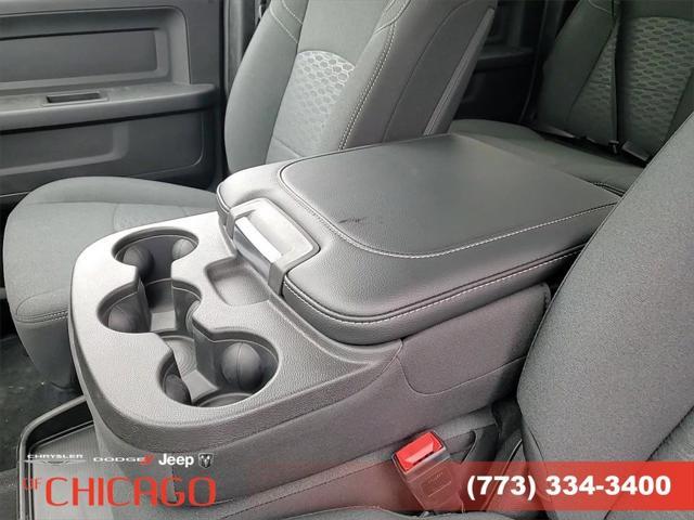 Photo of 2025 Diamond Black Crystal Pearlcoat RAM 2500