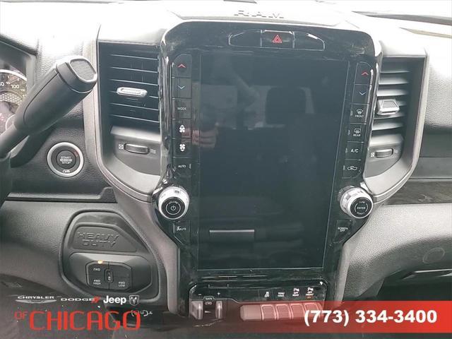 Photo of 2025 Diamond Black Crystal Pearlcoat RAM 2500