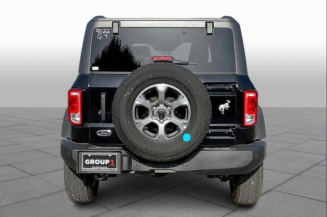 Photo of 2025 Shadow Black Ford Bronco