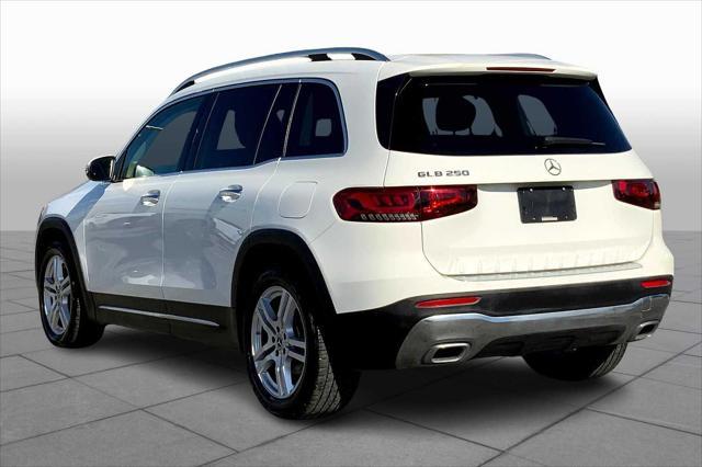 Photo of 2020 Polar White Mercedes-Benz GLB 250