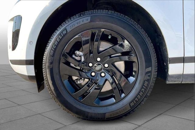 Photo of 2021 Fuji White Land Rover Range Rover Evoque