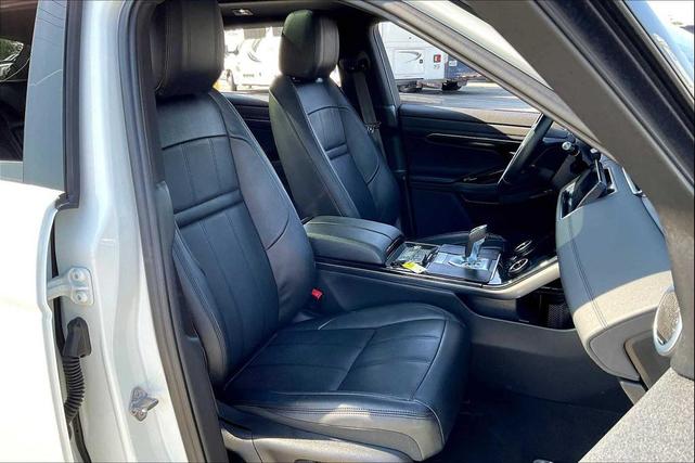 Photo of 2021 Fuji White Land Rover Range Rover Evoque