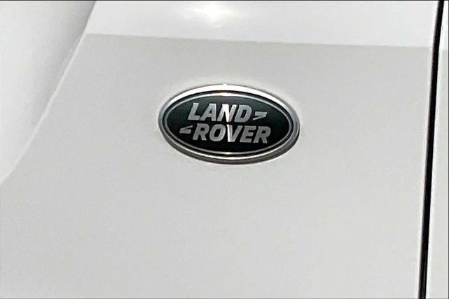 Photo of 2021 Fuji White Land Rover Range Rover Evoque