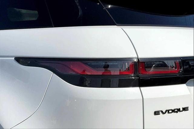 Photo of 2021 Fuji White Land Rover Range Rover Evoque