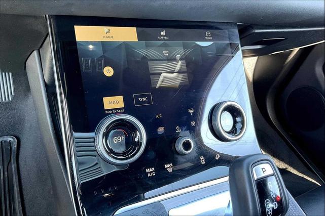 Photo of 2021 Fuji White Land Rover Range Rover Evoque