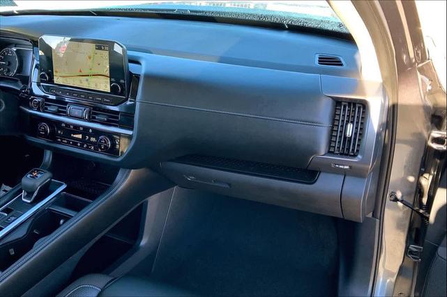 Photo of 2022 Gun Metallic Nissan Pathfinder