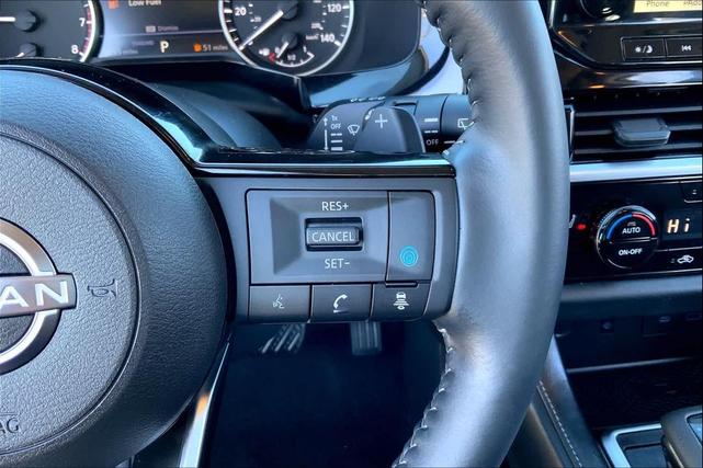 Photo of 2022 Gun Metallic Nissan Pathfinder