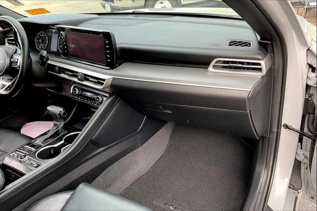 Photo of 2023 Wolf Gray Kia K5