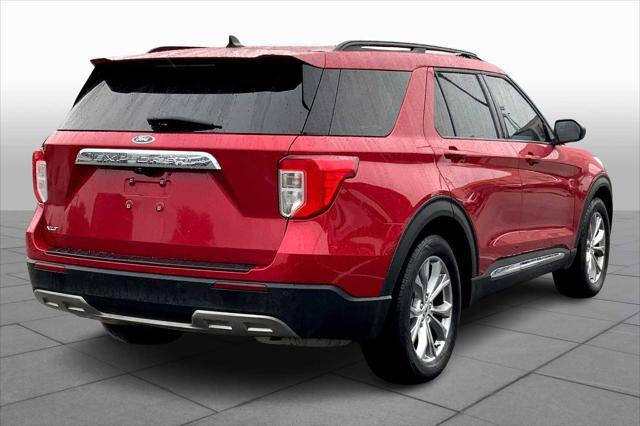 Photo of 2021 Rapid Red Metallic Tinted Clearcoat Ford Explorer