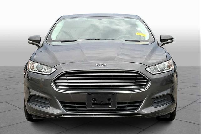 Photo of 2016 Magnetic Ford Fusion