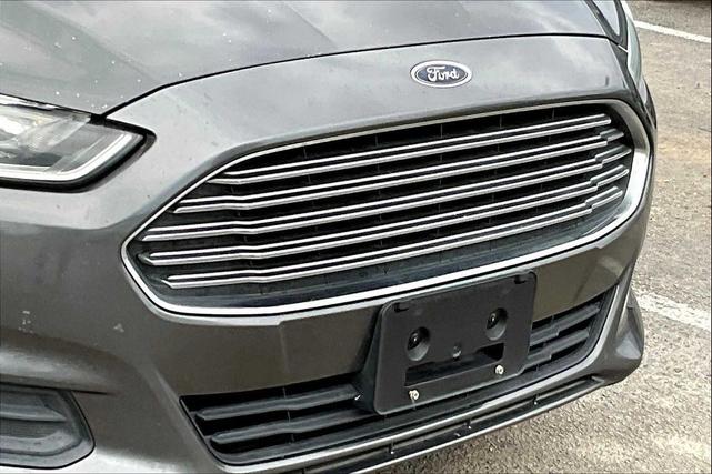 Photo of 2016 Magnetic Ford Fusion