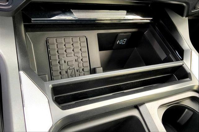 Photo of 2025 Agate Black Metallic Ford F-350