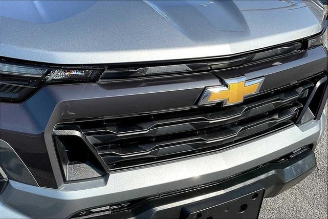 Photo of 2024 Sterling Gray Metallic Chevrolet Colorado