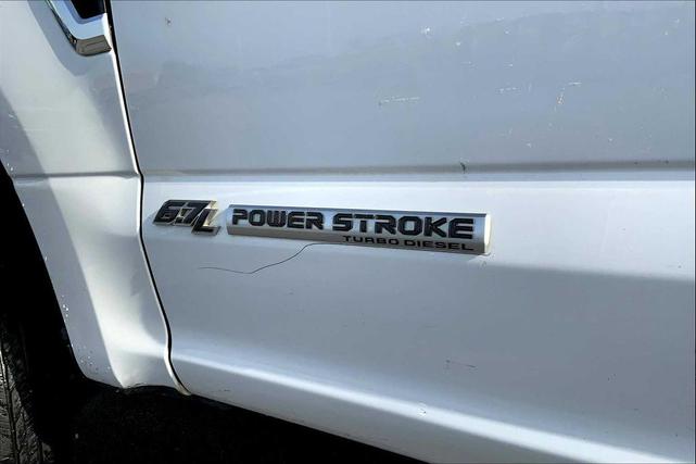 Photo of 2021 Oxford White Ford F-350