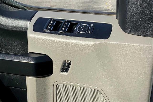 Photo of 2021 Oxford White Ford F-350