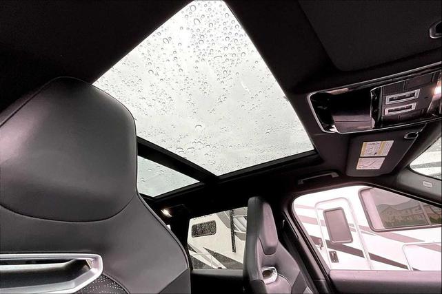 Photo of 2021 Desire Deep Red Land Rover Range Rover Sport
