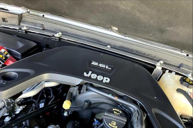 Photo of 2021 Billet Silver Metallic Clearcoat Jeep Gladiator