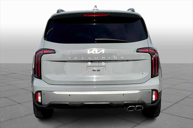 Photo of 2023 Wolf Gray Kia Telluride