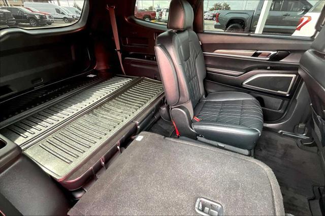 Photo of 2023 Wolf Gray Kia Telluride