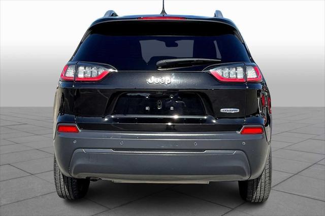 Photo of 2019 Diamond Black Crystal Pearlcoat Jeep Cherokee