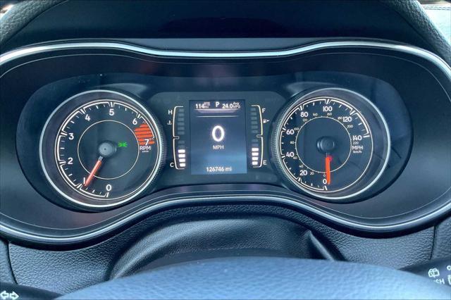 Photo of 2019 Diamond Black Crystal Pearlcoat Jeep Cherokee