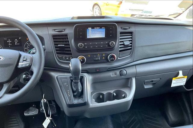 Photo of 2025 Oxford White Ford Transit-250