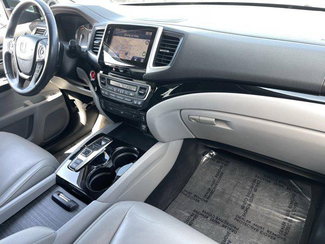 Photo of 2018 Steel Sapphire Metallic Honda Pilot