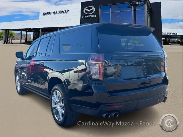 Photo of 2022 Black Chevrolet Suburban