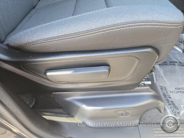 Photo of 2022 Granite Crystal Metallic Clearcoat RAM 1500