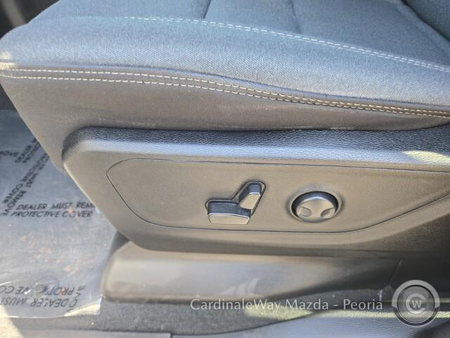 Photo of 2022 Granite Crystal Metallic Clearcoat RAM 1500