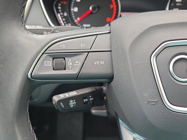 Photo of 2023 Gray Metallic Audi Q5