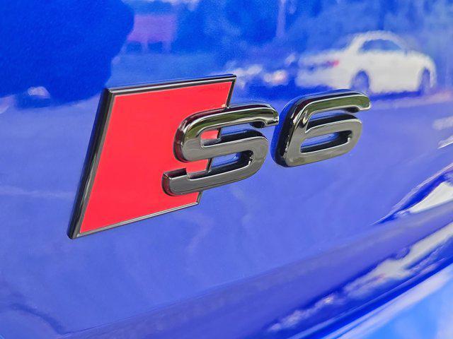 Photo of 2022 Ultra Blue Metallic Audi S6