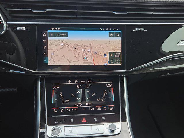 Photo of 2025 Waitomo Blue Metallic Audi Q7