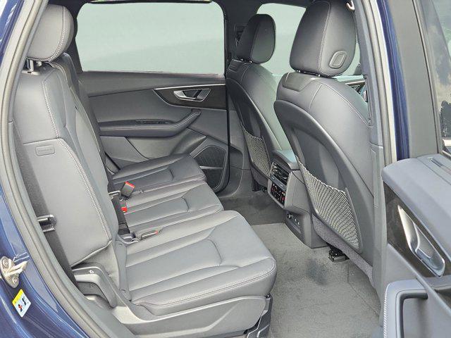 Photo of 2025 Waitomo Blue Metallic Audi Q7