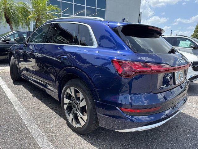 Photo of 2022 Navarra Blue Metallic Audi e-tron
