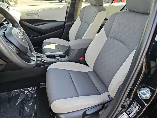 Photo of 2024 Midnight Black Metallic Toyota Corolla