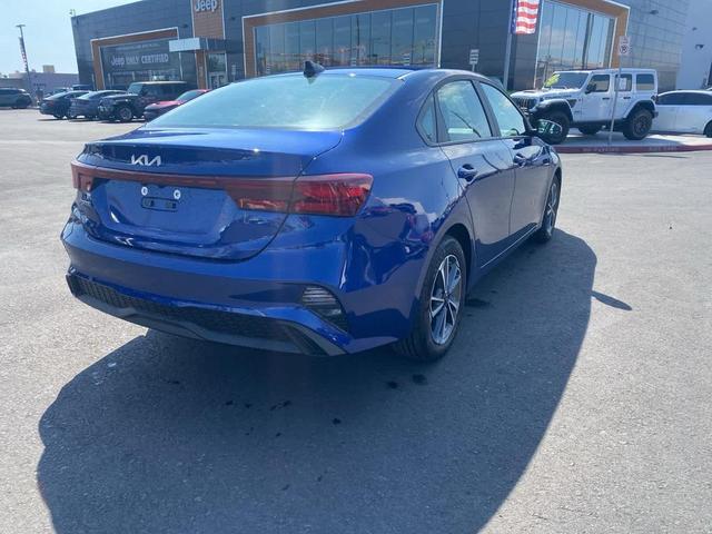 Photo of 2023 Deep Sea Blue Kia Forte