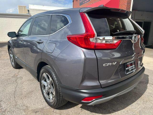Photo of 2017 Gray Honda CR-V