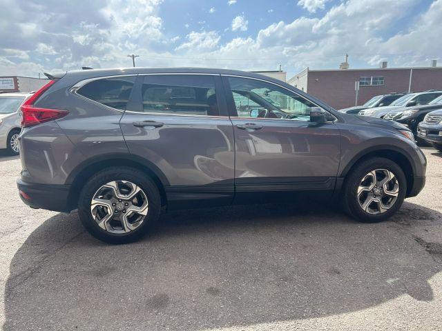 Photo of 2017 Gray Honda CR-V