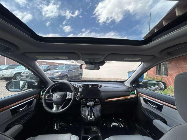 Photo of 2017 Gray Honda CR-V