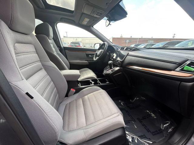 Photo of 2017 Gray Honda CR-V