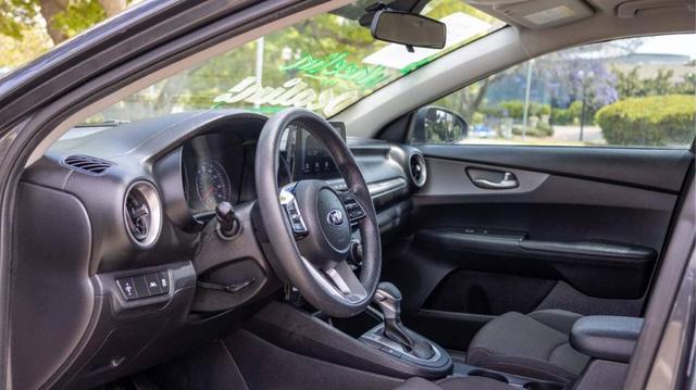 Photo of 2019 Gravity Gray Kia Forte