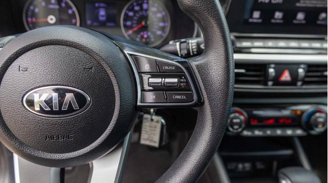 Photo of 2019 Gravity Gray Kia Forte