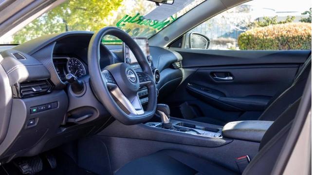 Photo of 2024 Gun Metallic Nissan Sentra