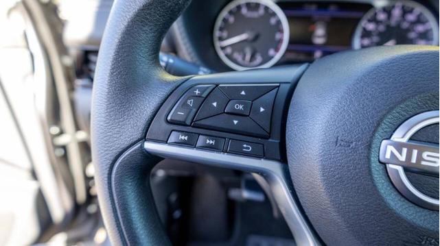 Photo of 2024 Gun Metallic Nissan Sentra